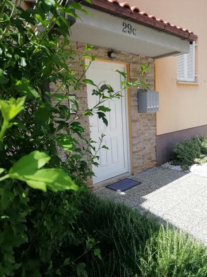 Apartment Sun & Sea Veglia Exterior foto