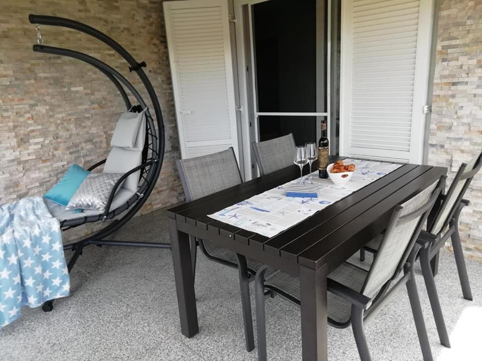 Apartment Sun & Sea Veglia Exterior foto